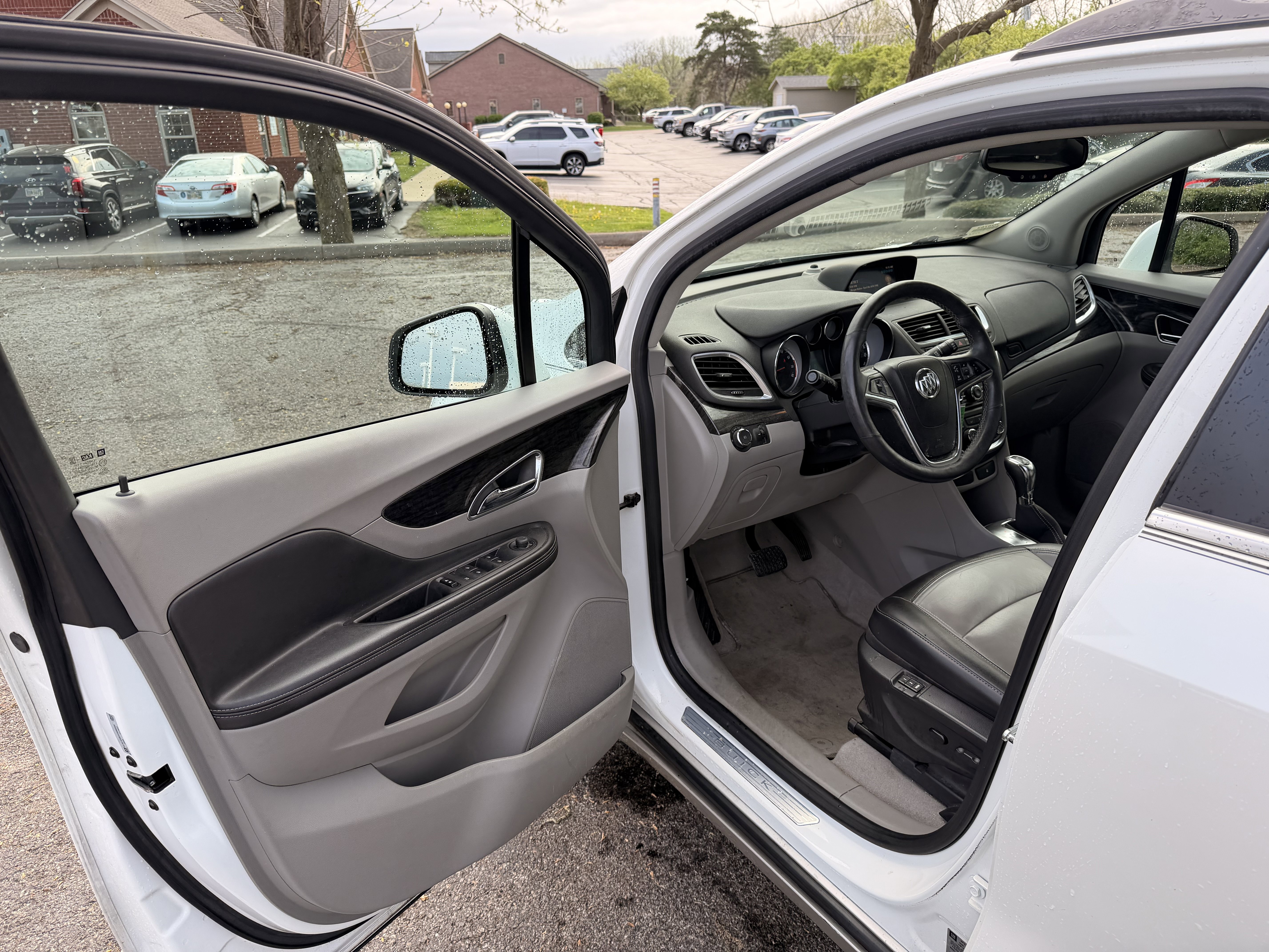 Used 2014 Buick Encore Leather image 10