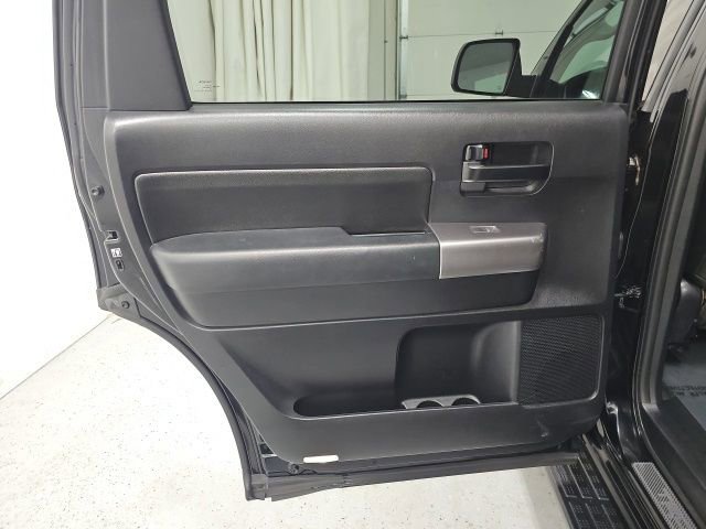 Used 2018 Toyota Sequoia TRD Sport image 29