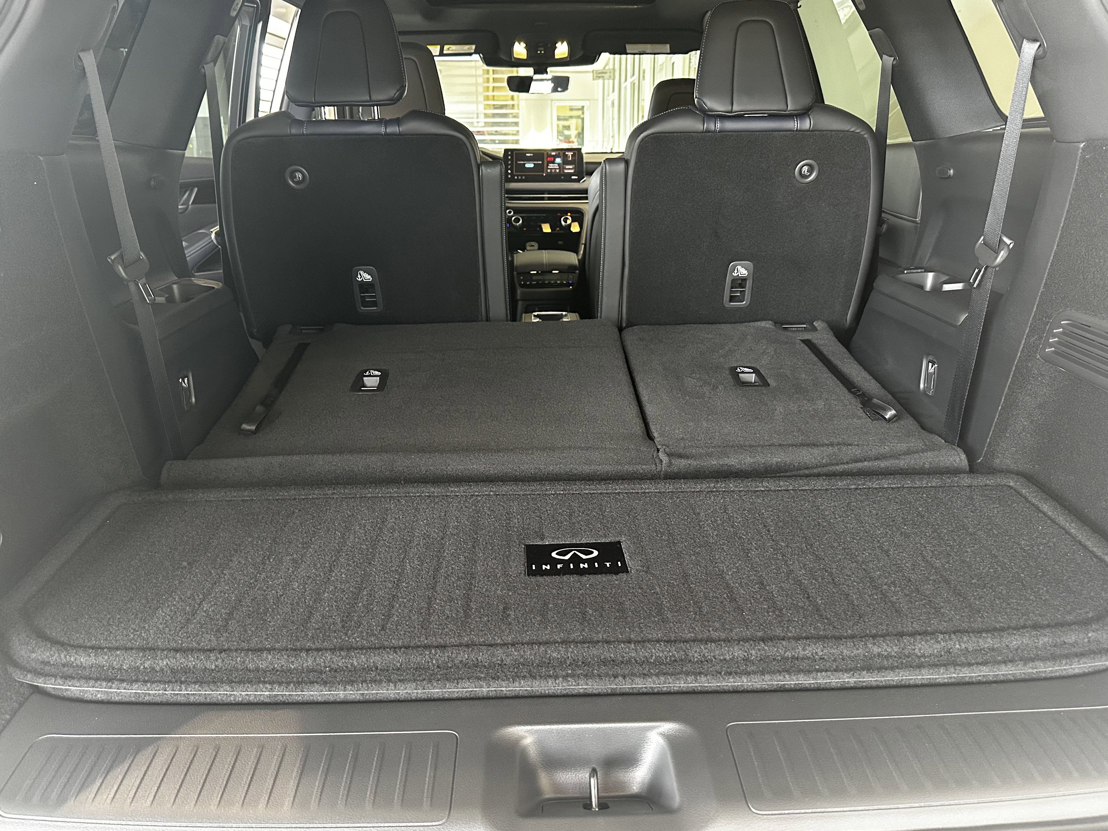 New 2026 INFINITI QX60 Sport w/ Dark Cargo Package image 11