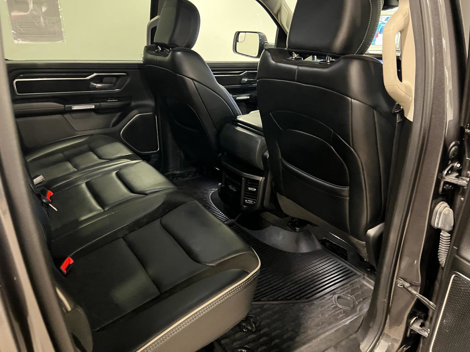 Used 2022 RAM 1500 Laramie image 32