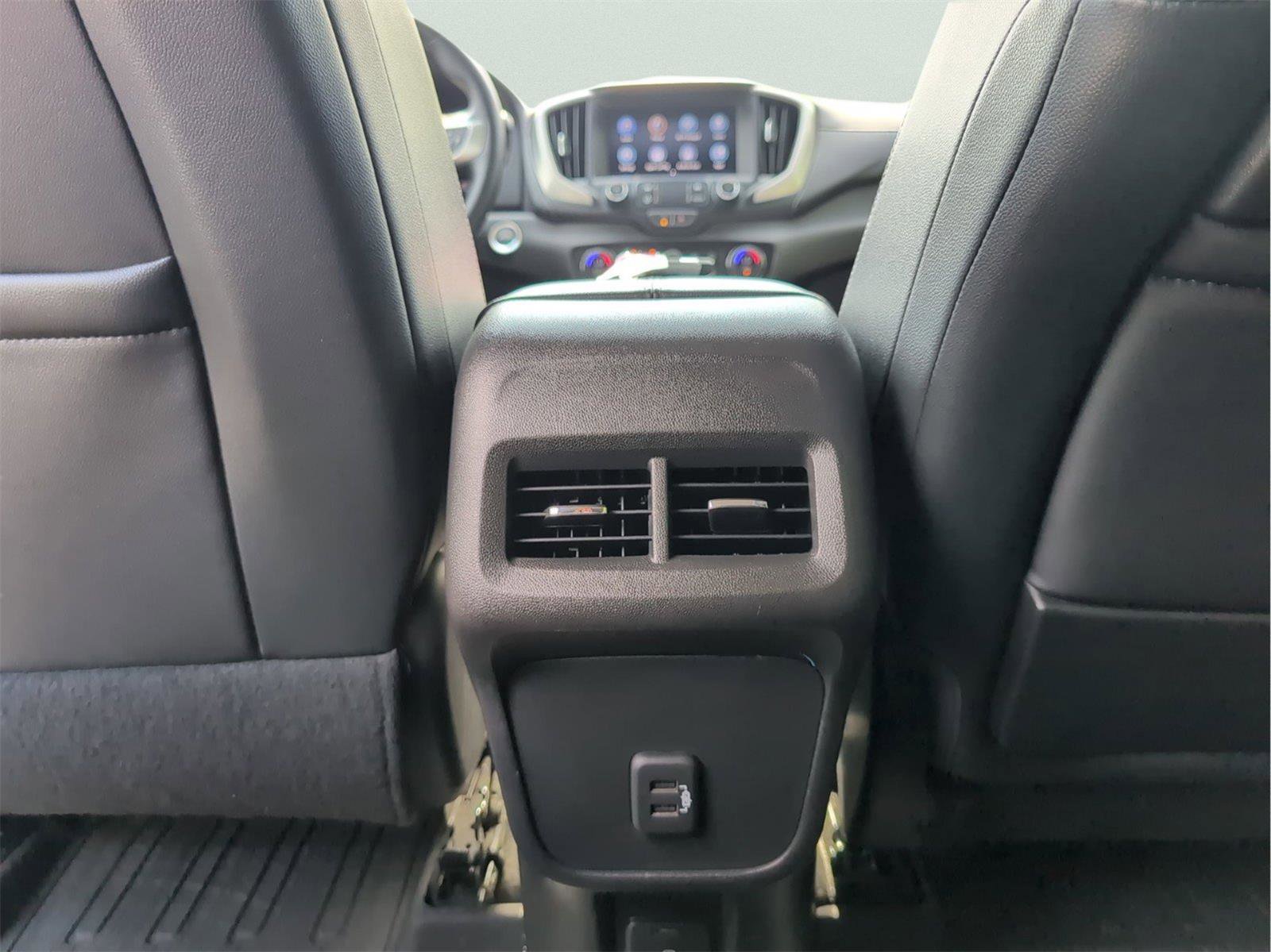 Used 2023 GMC Terrain SLT FWD image 31