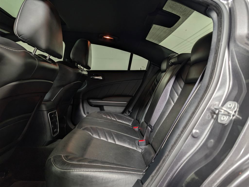 Used 2016 Dodge Charger SRT w/ Harman/Kardon Audio Group RWD image 12