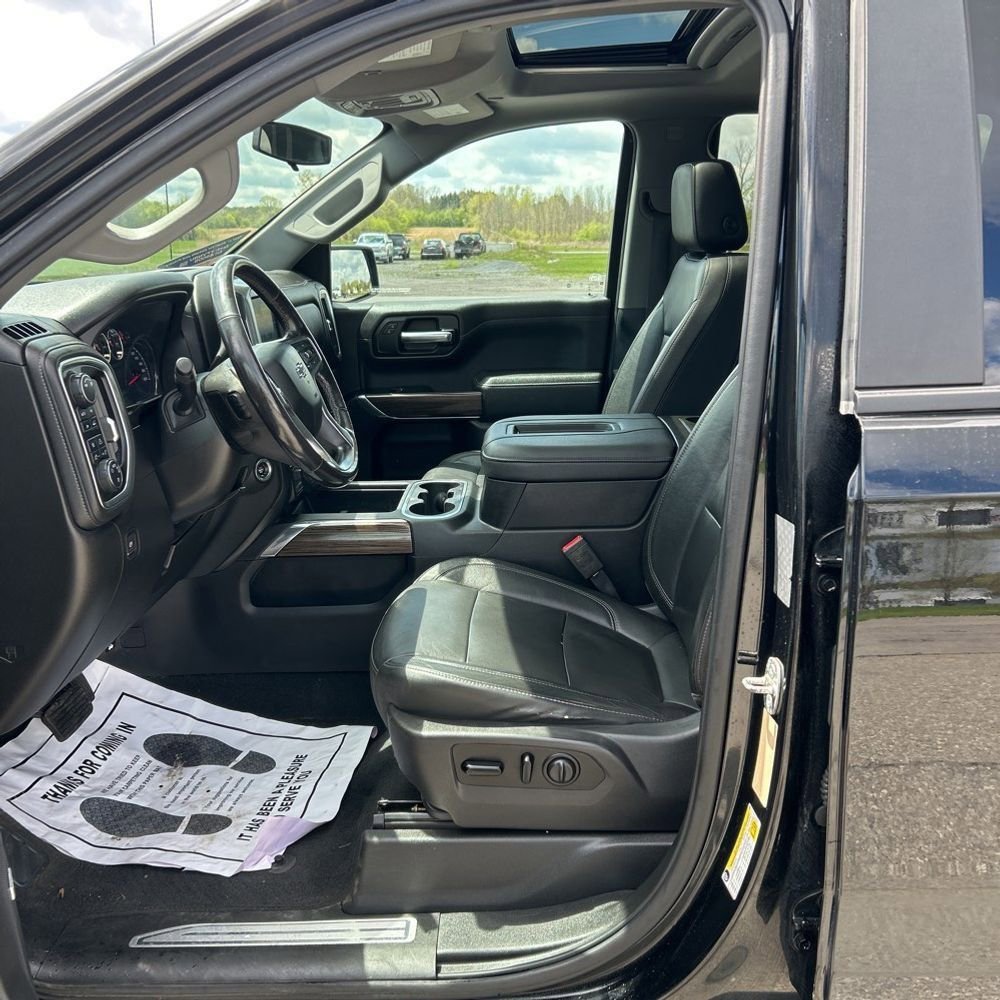 Used 2019 Chevrolet Silverado 1500 RST w/ True North Edition AWD/4WD image 7