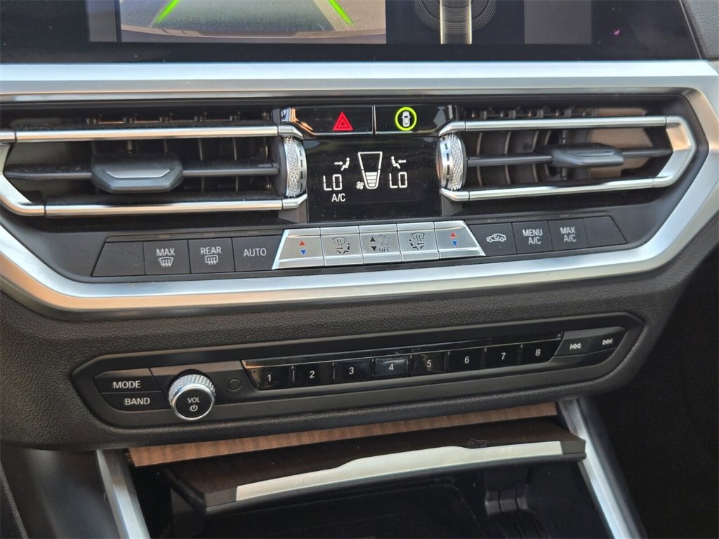 Used 2019 BMW 330i xDrive Sedan w/ Convenience Package image 21