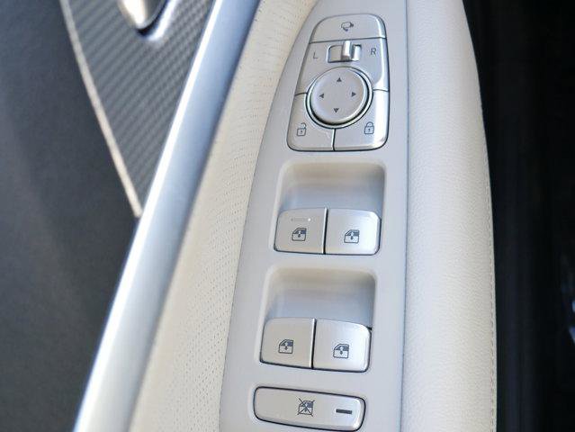 Used 2022 Genesis G70 3.3T image 26