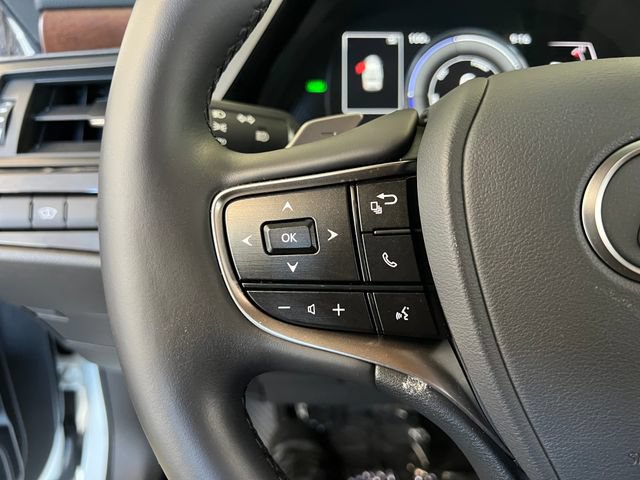Used 2025 Lexus ES 300h w/ Premium Package FWD image 47