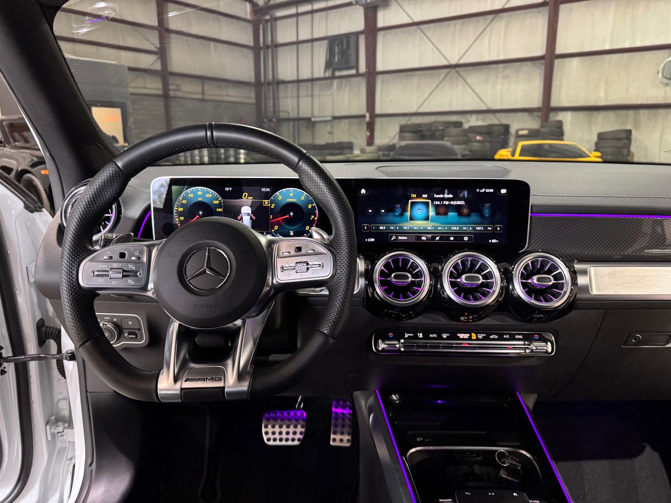 Used 2021 Mercedes-Benz GLB 35 AMG 4MATIC image 29