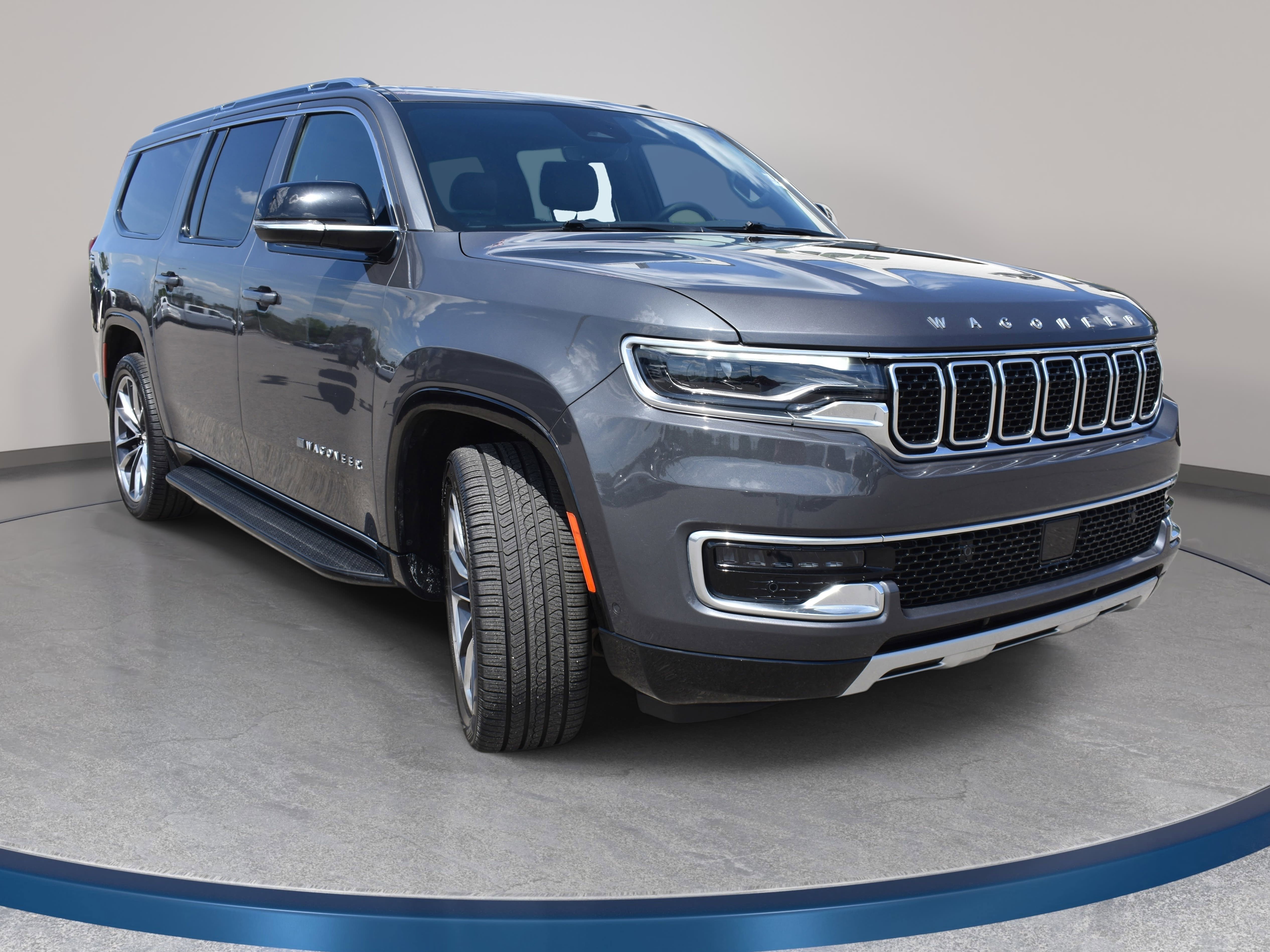 Used 2024 Jeep Wagoneer L Series II w/ Premium Group I AWD/4WD image 4