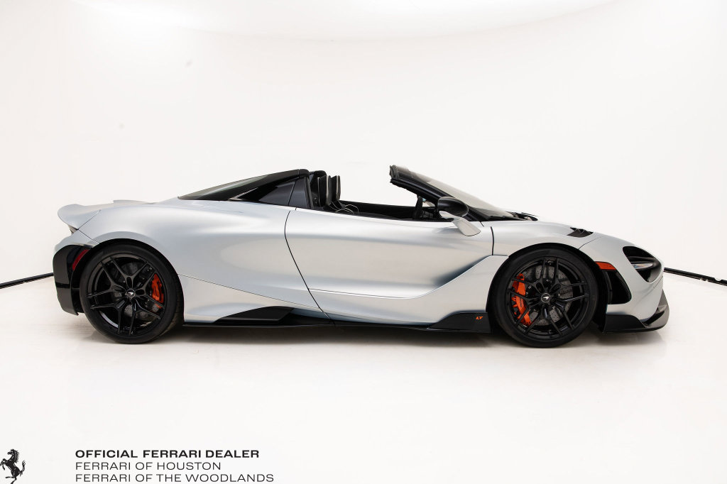 Used 2022 McLaren 765LT RWD image 3
