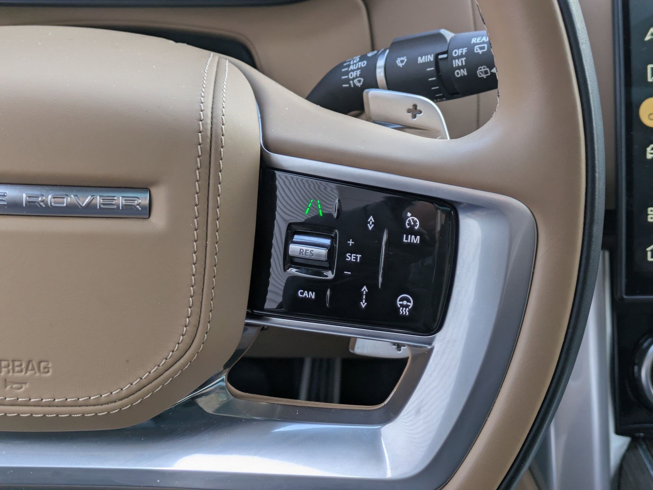 Used 2023 Land Rover Range Rover SE image 18