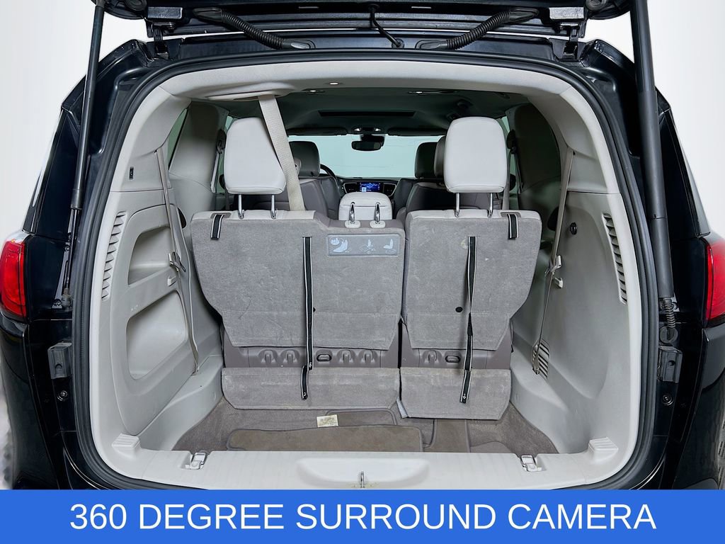 Used 2019 Chrysler Pacifica Touring-L w/ Advanced Safetytec Group image 27