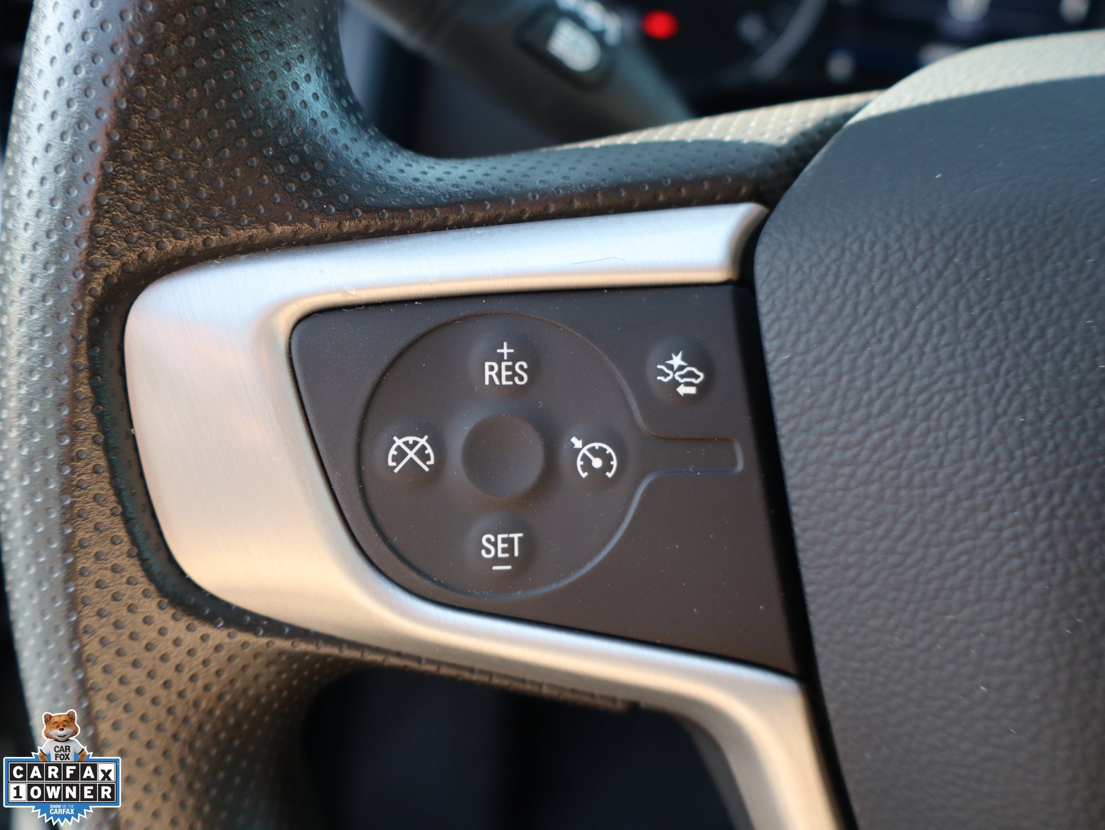 Used 2024 GMC Terrain SLE AWD/4WD image 17