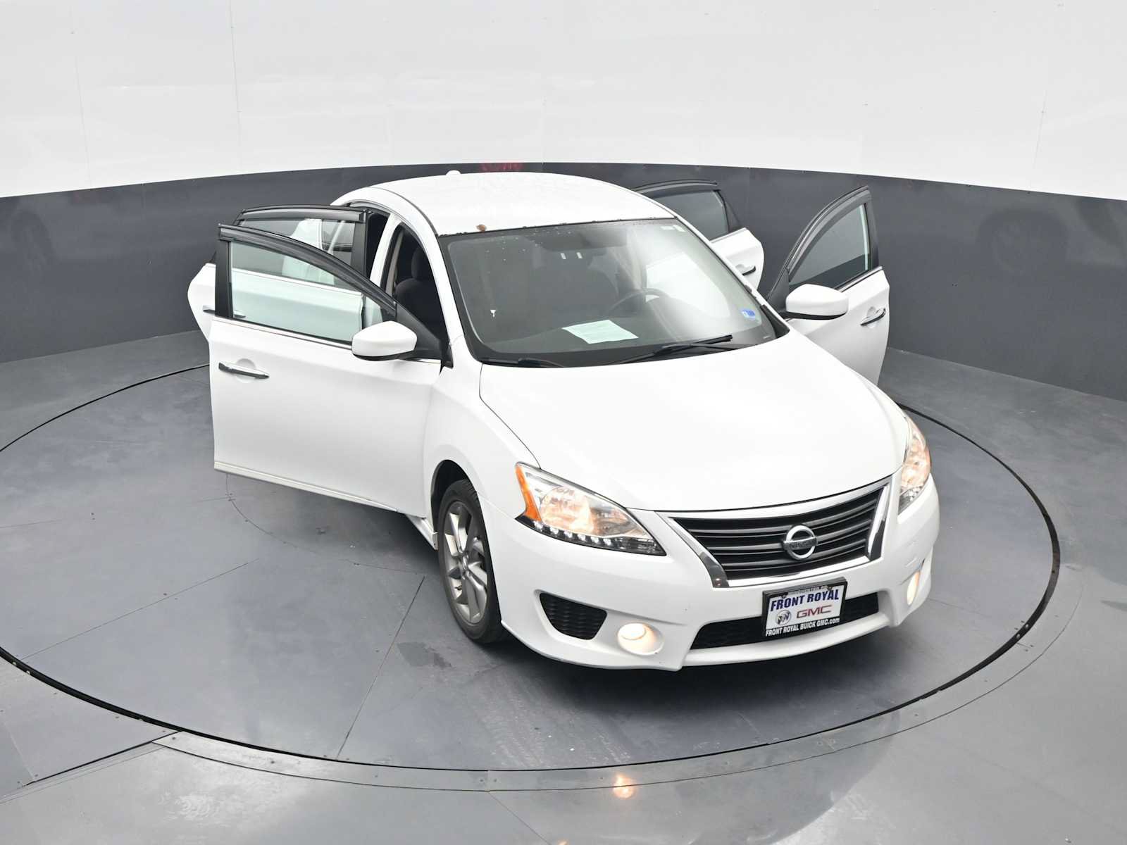 Used 2014 Nissan Sentra SR w/ SR Driver Package FWD image 39