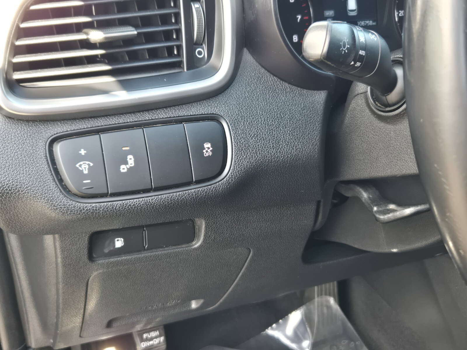 Used 2019 Kia Sorento S image 23