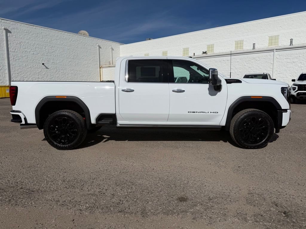 New 2026 GMC Sierra 2500 Denali Ultimate image 4