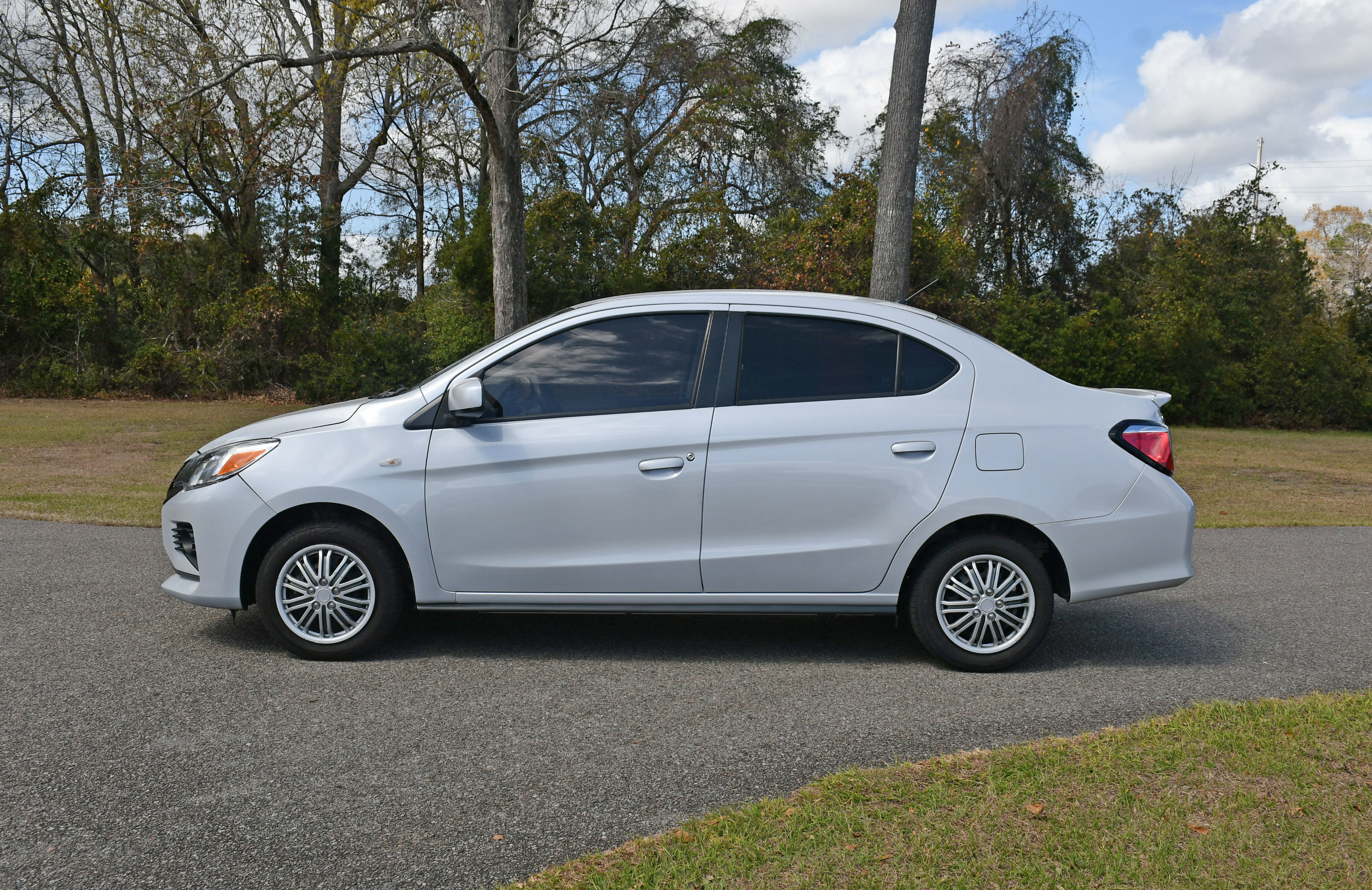 Used 2022 Mitsubishi Mirage G4 ES image 2