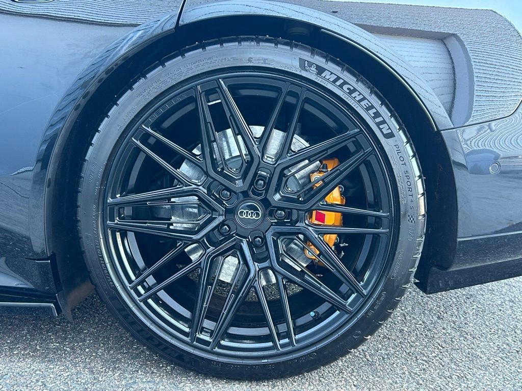 Used 2023 Audi RS e-tron GT w/ Carbon Performance Package image 66