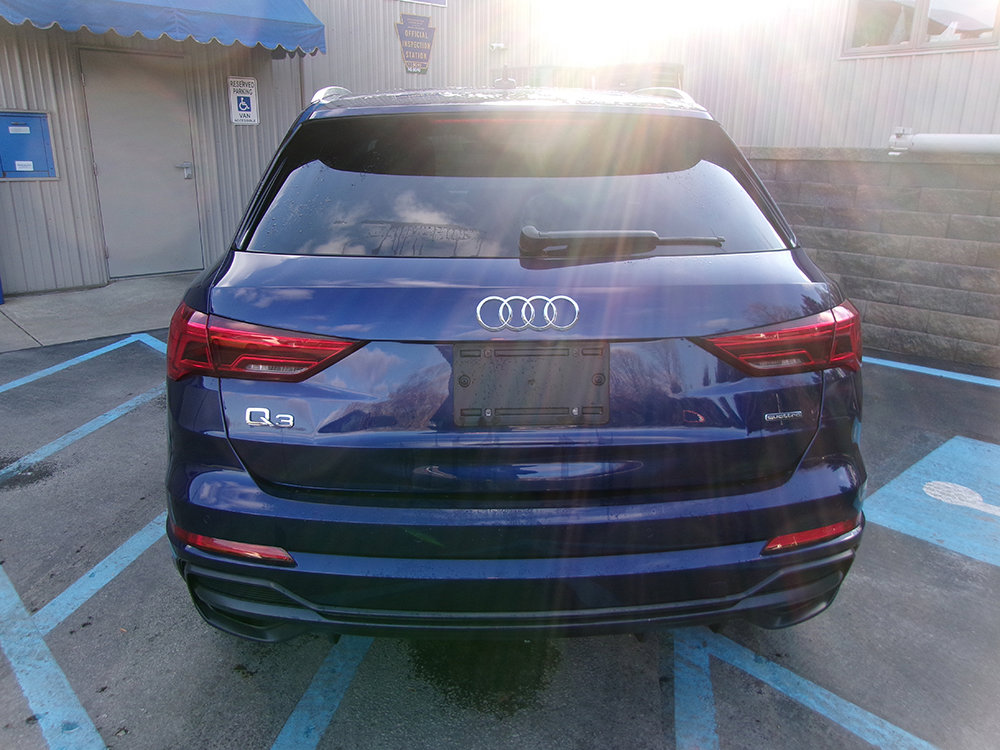 Used 2021 Audi Q3 2.0T Premium w/ Convenience Package image 5