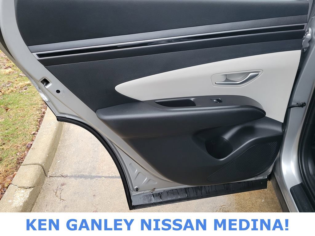 Used 2024 Hyundai Tucson SE image 40