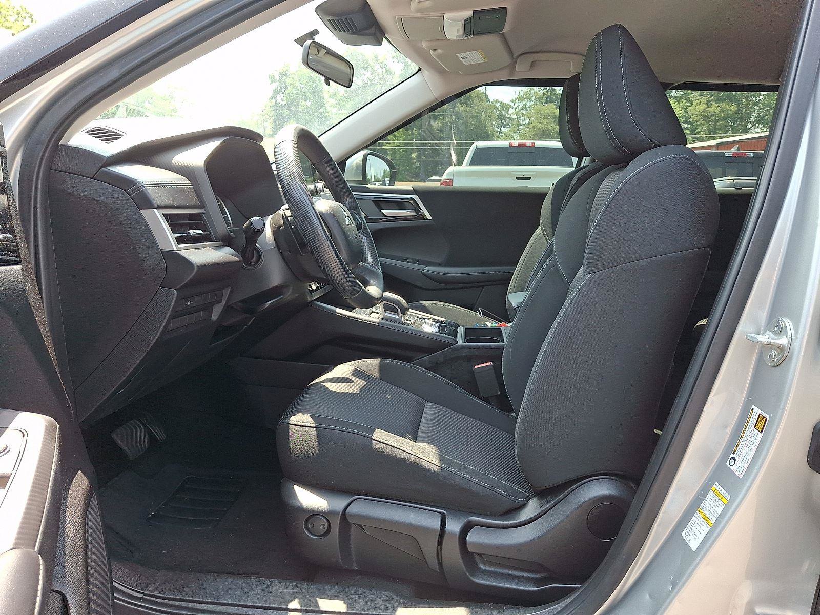 Used 2022 Mitsubishi Outlander ES AWD/4WD image 14