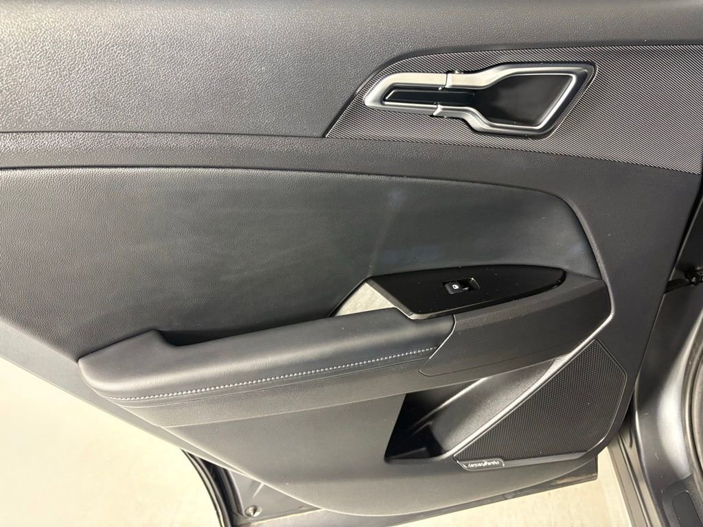 Used 2025 Kia Sportage SX Prestige image 37