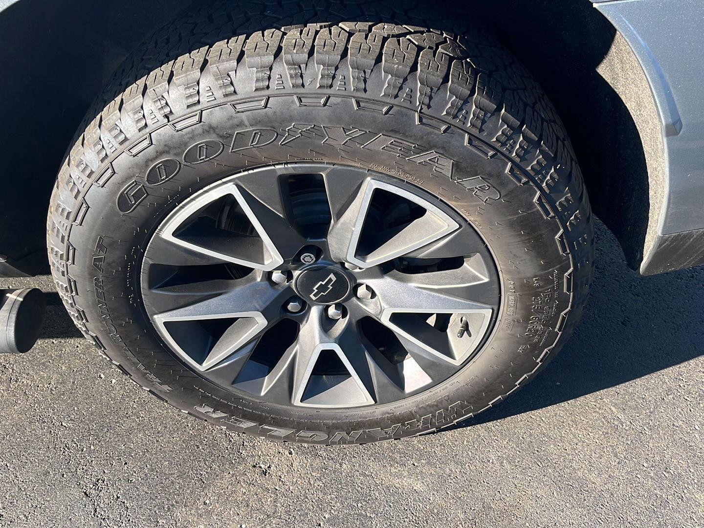 Used 2023 Chevrolet Tahoe Z71 AWD/4WD image 39