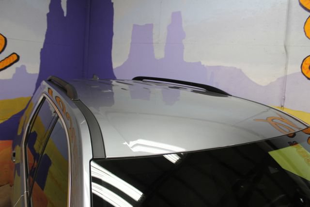 Used 2023 Chevrolet Traverse LT FWD image 5
