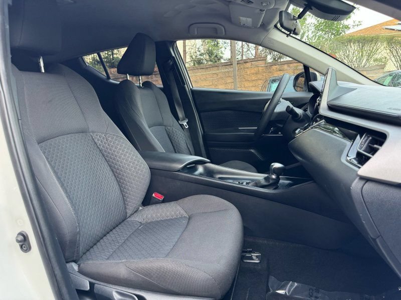 Used 2021 Toyota C-HR LE FWD image 19