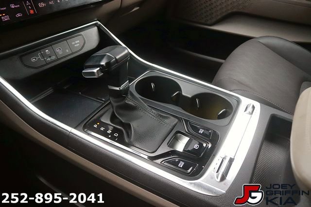 Used 2025 Kia Carnival SX FWD image 24