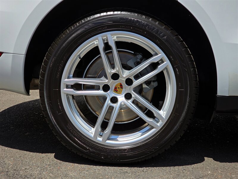 Used 2019 Porsche Macan S AWD/4WD image 42