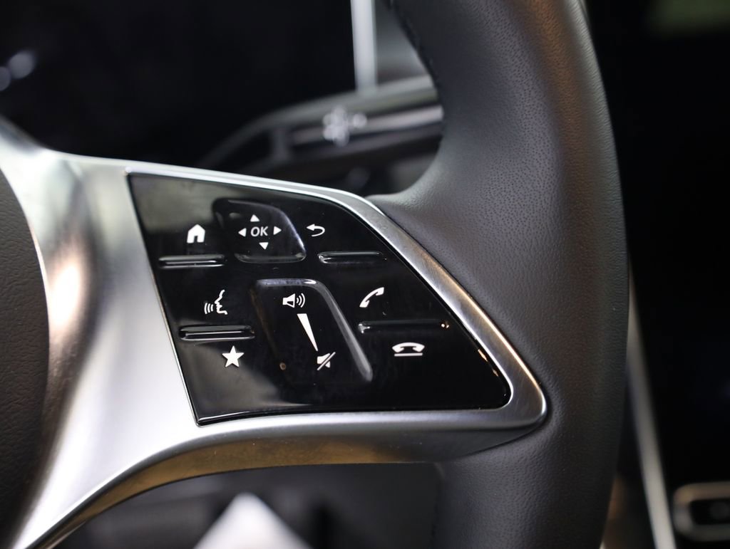 Used 2026 Mercedes-Benz GLC 300 4MATIC image 13