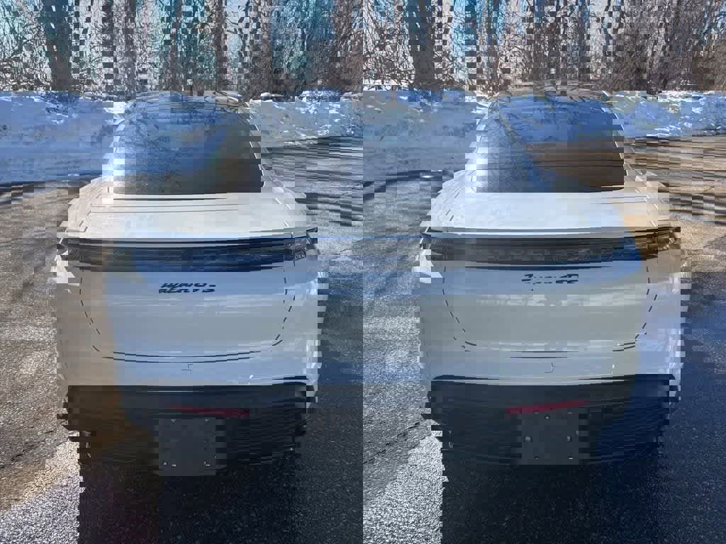 Certified 2022 Porsche Taycan GTS image 4