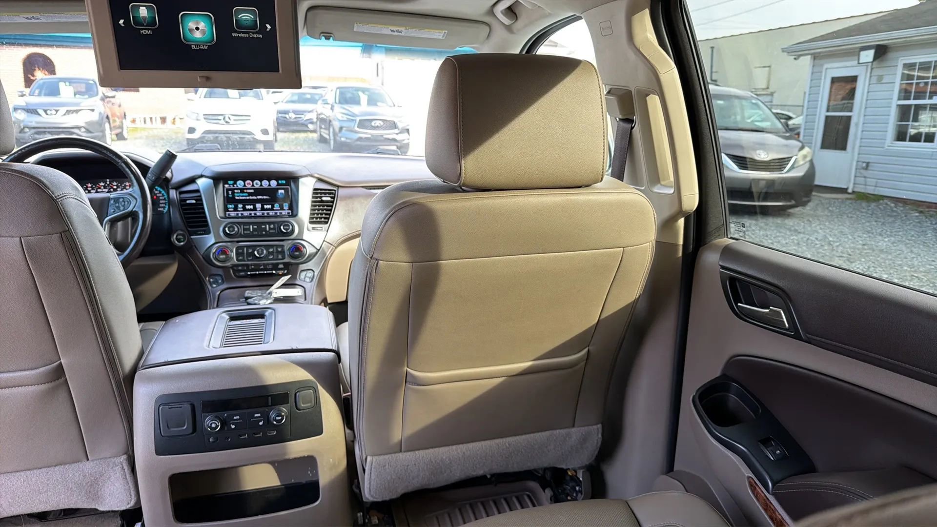 Used 2018 Chevrolet Tahoe Premier image 37
