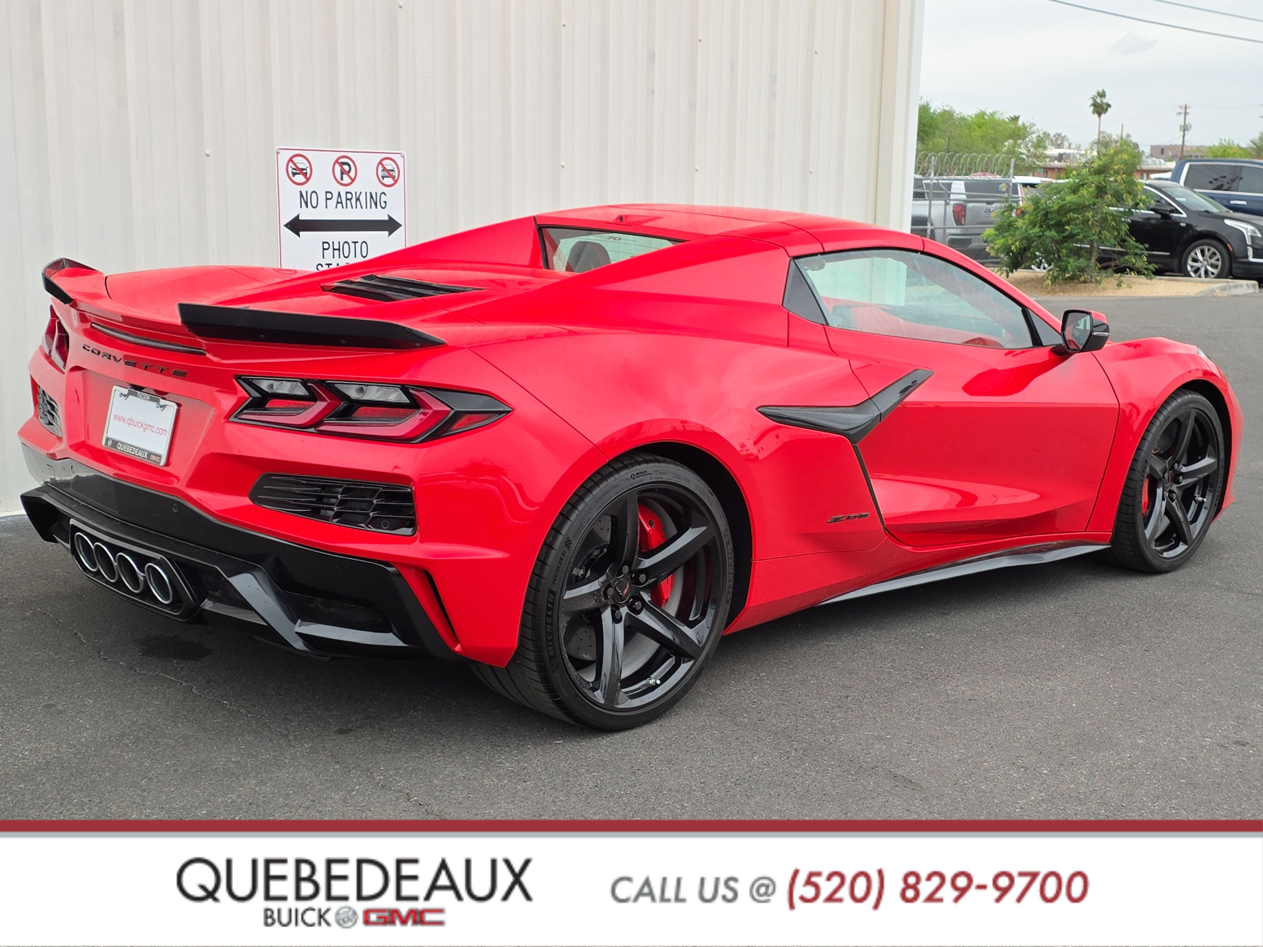 Used 2023 Chevrolet Corvette Z06 image 14