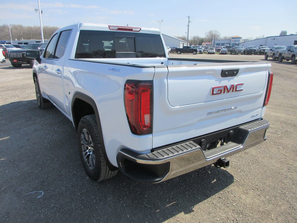 New 2026 GMC Sierra 1500 SLT image 7