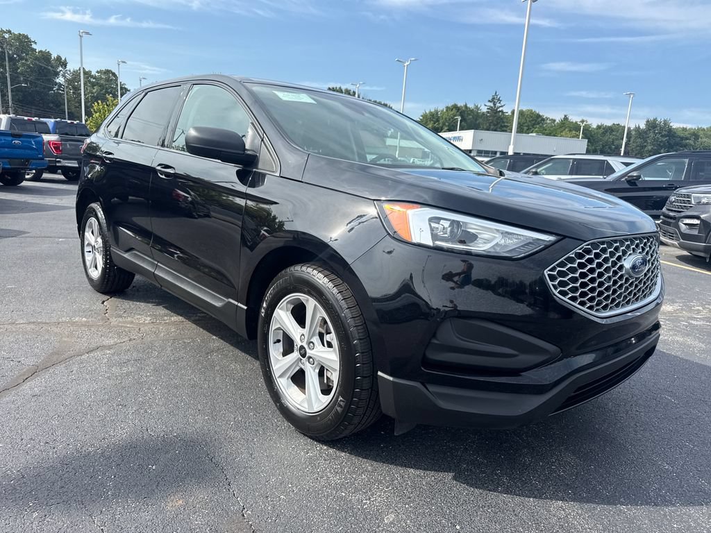 Used 2024 Ford Edge SE AWD/4WD image 4