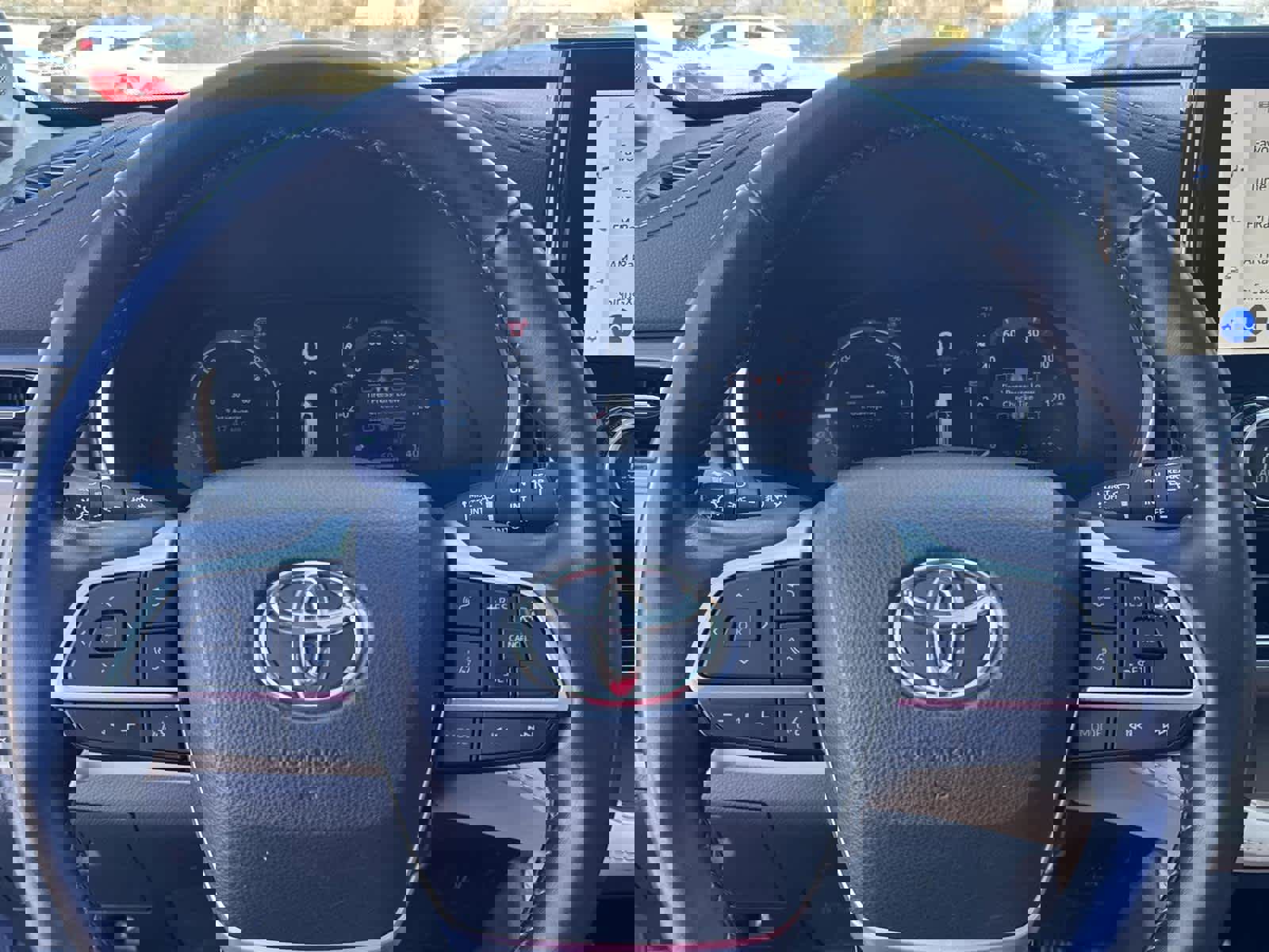 Used 2023 Toyota Highlander Limited image 18