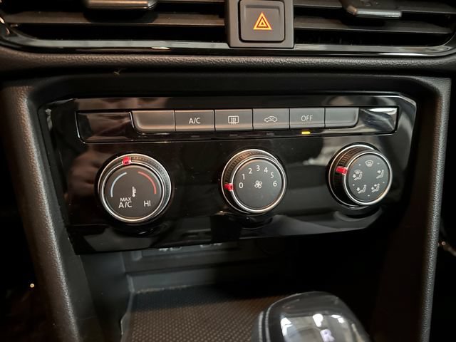 Certified 2023 Volkswagen Taos S FWD image 17