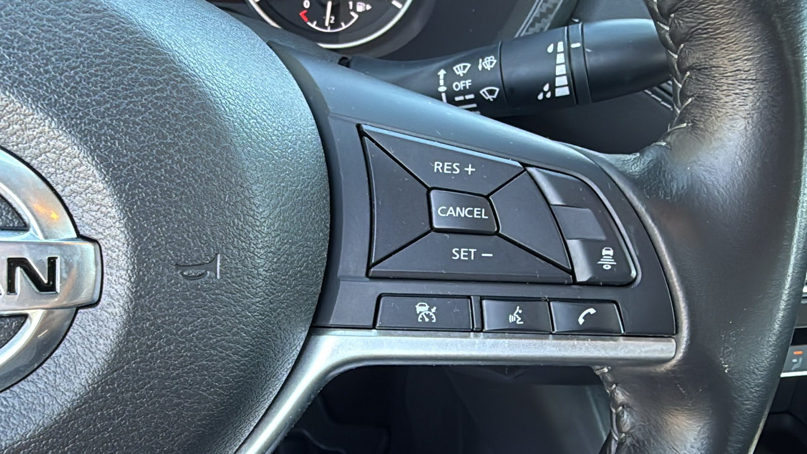 Certified 2022 Nissan Sentra SV FWD image 11