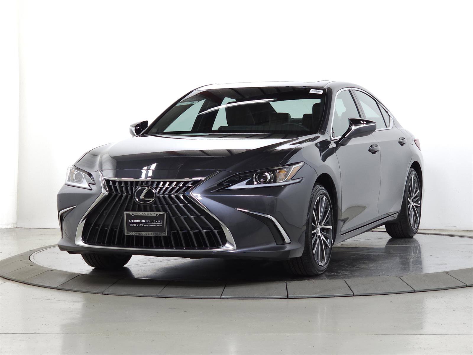 Used 2025 Lexus ES 350 Premium image 3