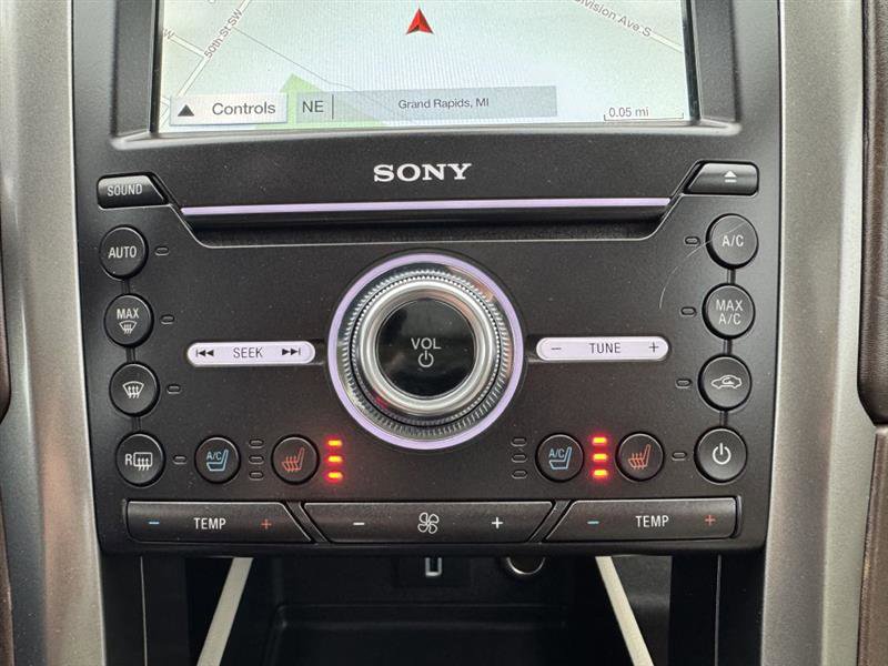 Used 2017 Ford Fusion Platinum image 23