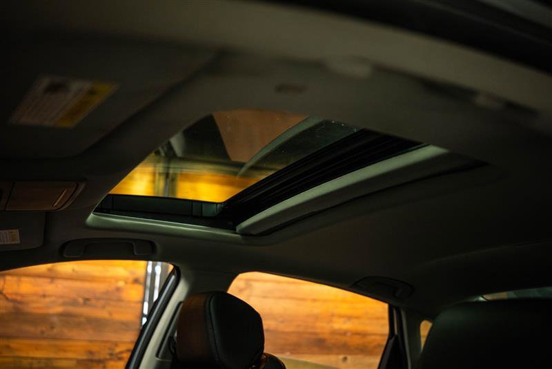 Used 2023 Honda Accord Touring image 25