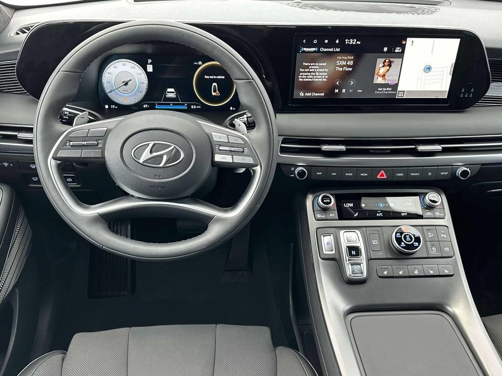 Certified 2025 Hyundai Palisade Calligraphy AWD/4WD image 19