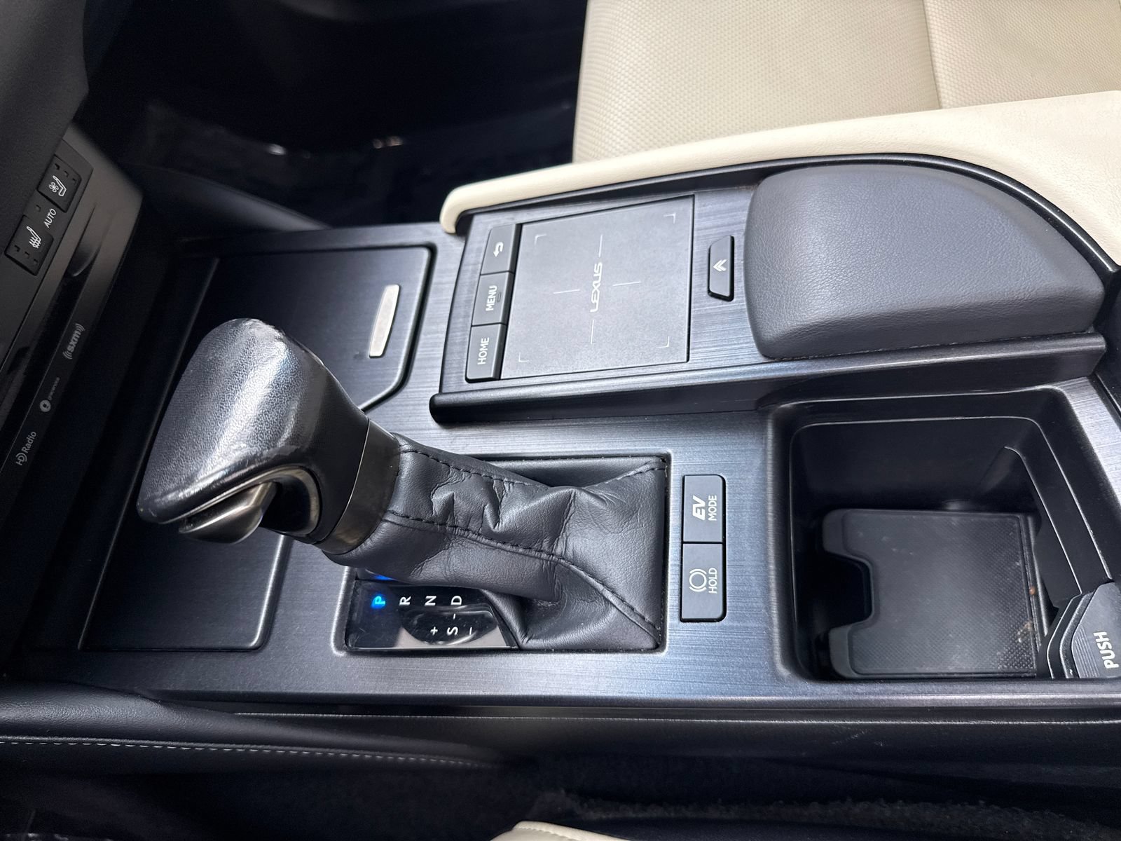 Used 2022 Lexus ES 300h w/ Premium Package FWD image 31