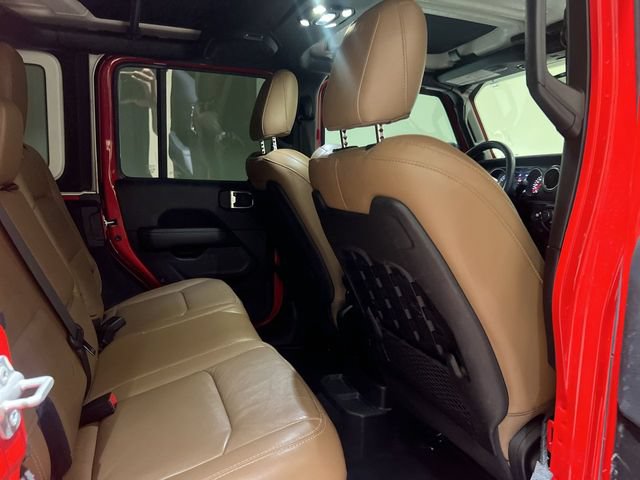 Used 2022 Jeep Wrangler Unlimited Rubicon w/ LED Lighting Group AWD/4WD image 24