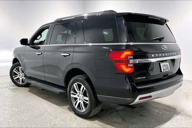 Used 2024 Ford Expedition Limited image 4