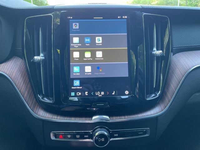 Certified 2023 Volvo XC60 B5 Ultimate w/ Climate Package AWD/4WD image 19