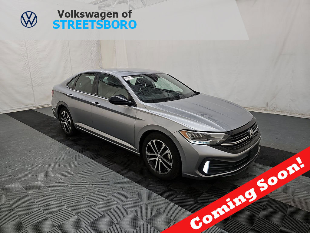 Used 2024 Volkswagen Jetta Sport FWD image 1