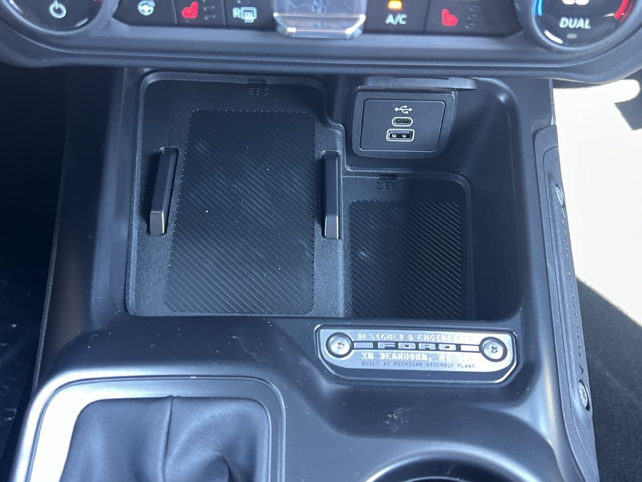 New 2026 Ford Bronco Outer Banks AWD/4WD image 7