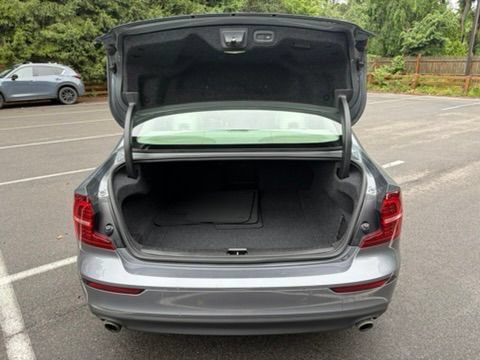 Used 2020 Volvo S60 T6 Momentum AWD/4WD image 6